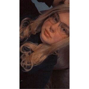 Meet your Posher, Logan